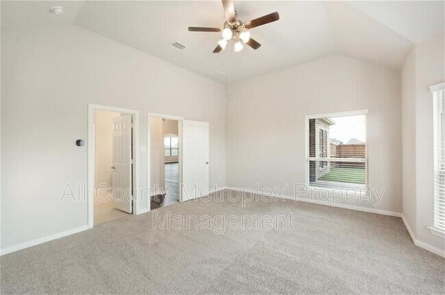 Building Photo - 1113 Chickadee Dr