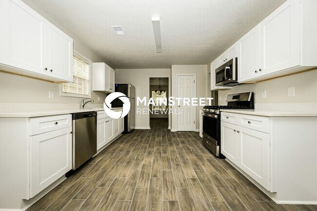 Foto del edificio - 5 Bedroom Pet-Friendly Home in HAMPTON, GA...