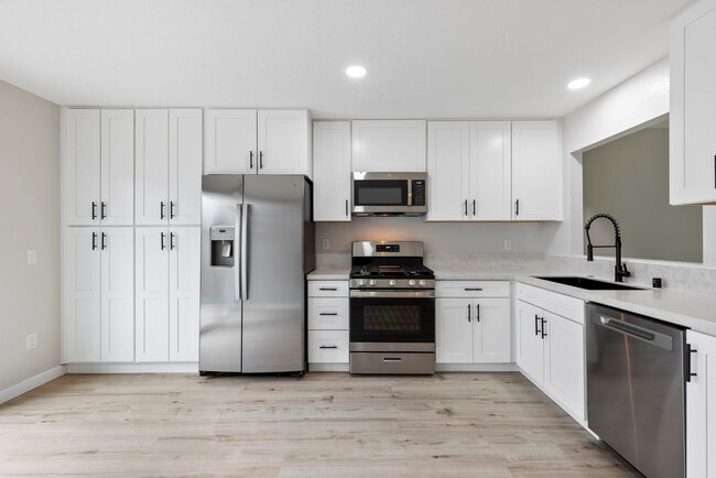 Building Photo - 2524 Ocean Cove Dr