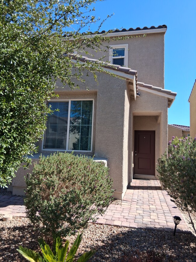 Building Photo - 5712 Wishing Coin Ct