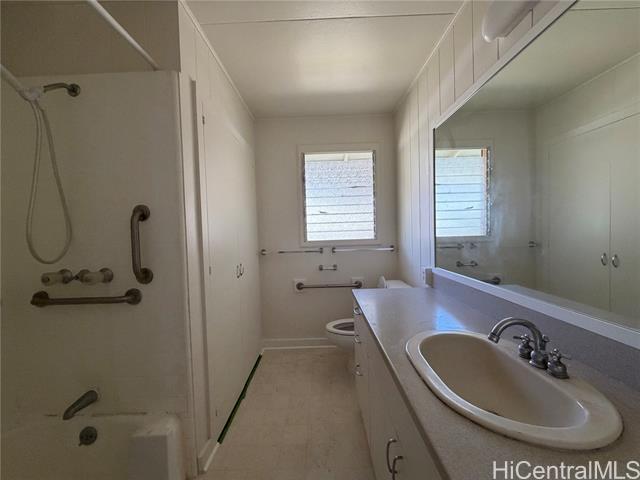 Building Photo - 284 Kuliouou Rd