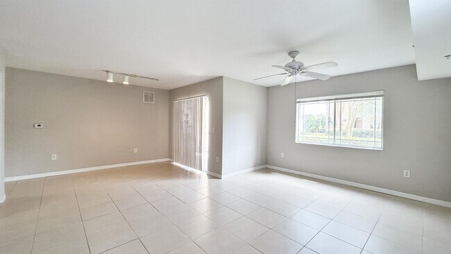 Foto del edificio - 131 SW Palm Dr