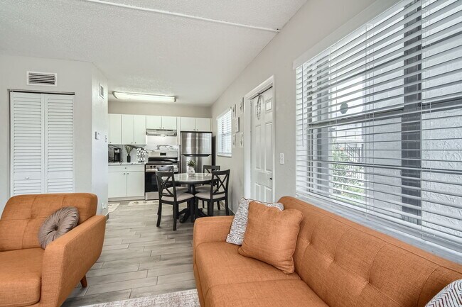 Building Photo - San Marco Apartments