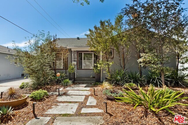 Building Photo - 2339 Castle Heights Ave