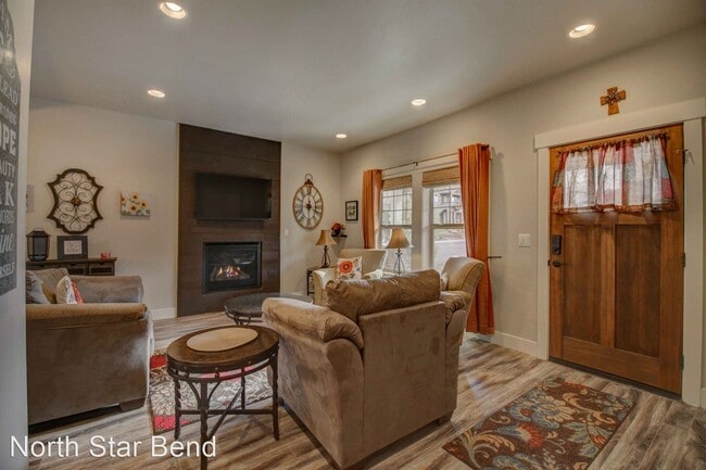 Building Photo - 3 br, 2.5 bath House - 20223 MERRIEWOOD LN