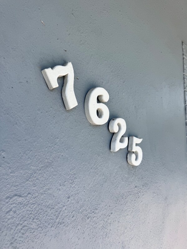 Building Photo - 7625 SW 21st Terrace