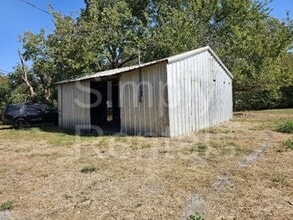 Building Photo - 1107 Esma St