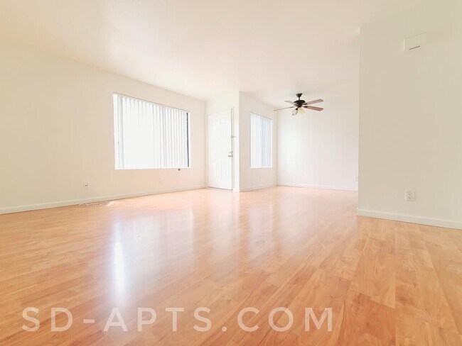 Building Photo - 3953 Florida St