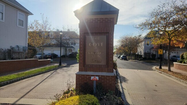 Foto del edificio - 18 Lighthouse Ct
