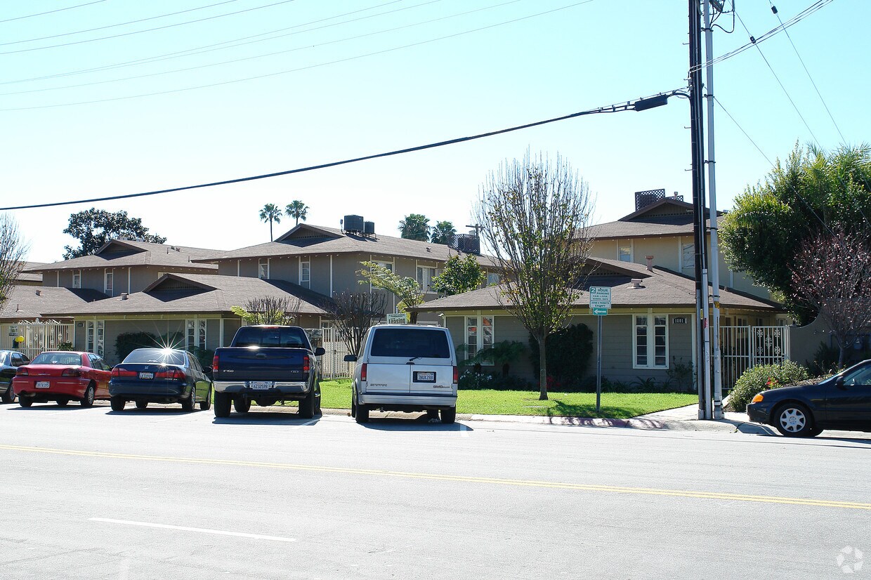 Foto del edificio - 1601 E 15th St