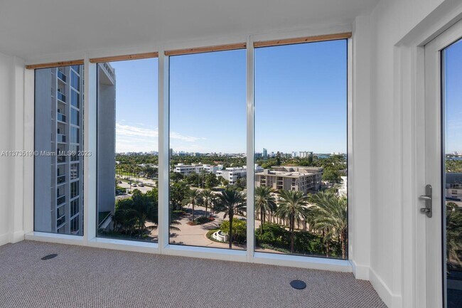 Foto del edificio - 10275 Collins Ave