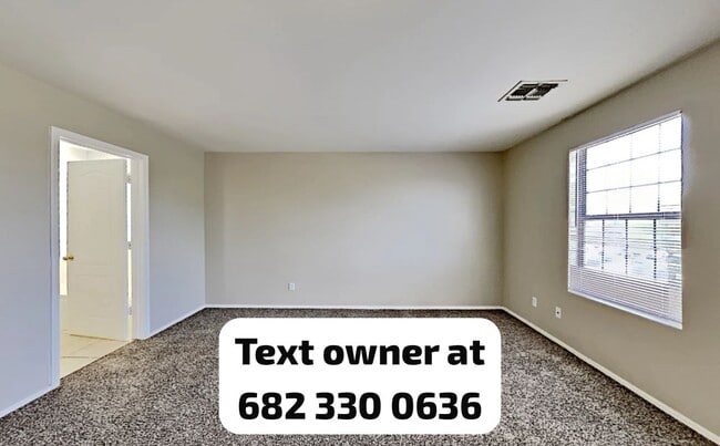 Building Photo - 3607 W La Salle St