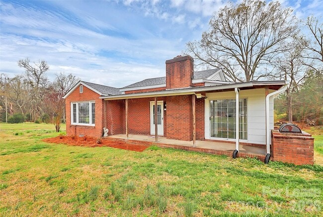 Building Photo - 170 Shuping Mill Rd