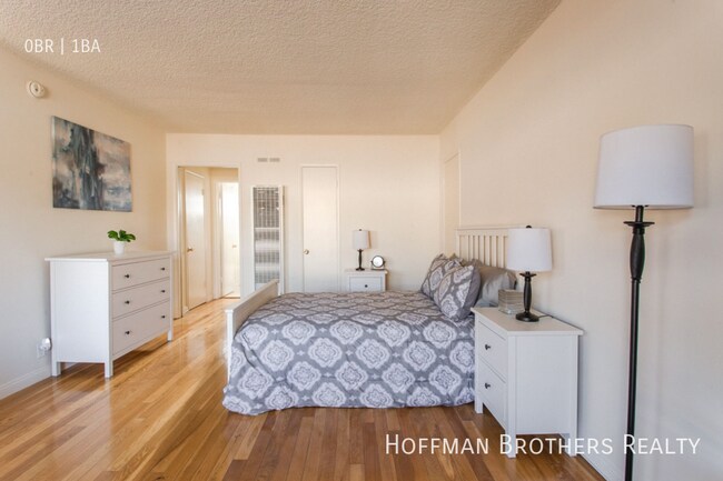 Building Photo - 725 N Hayworth Ave Los Angeles, CA 90046