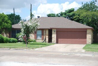 Building Photo - 14814 S Silver Green Dr