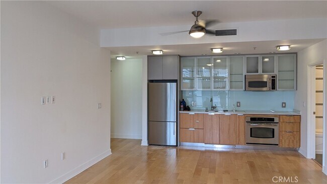 Foto del edificio - 575 Sixth Ave-