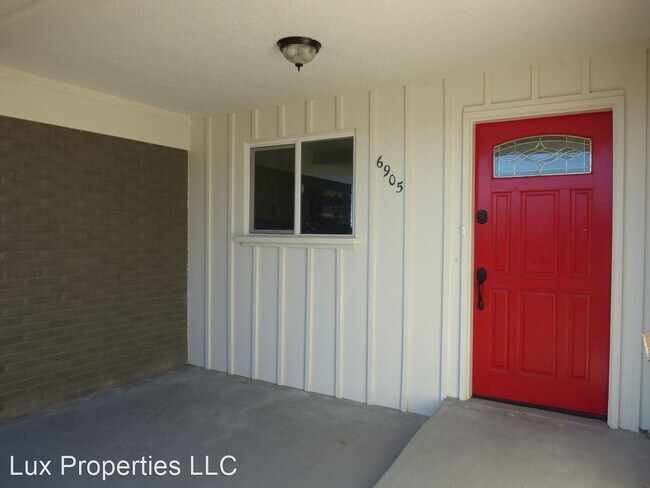 Building Photo - 4 br, 2 bath House - 6905 Las Vegas Ave NE