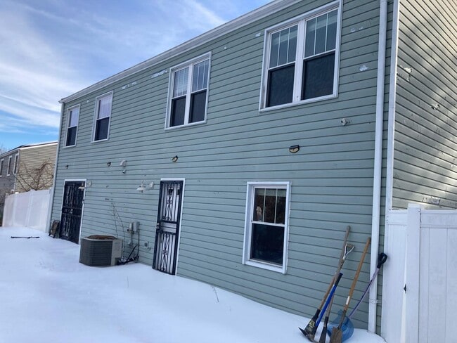 Building Photo - 3804 Charred Oak Dr