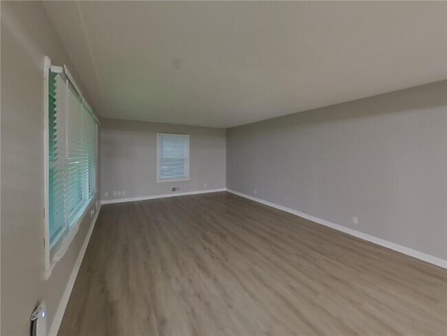 Foto del edificio - 408 Riverview Dr