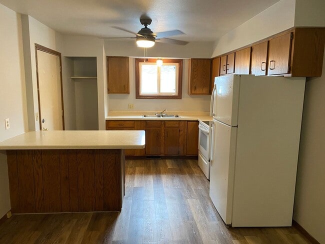 Foto del edificio - 608 N Walnut Ave