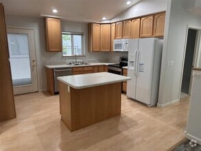 Building Photo - 3121 New Hope Dr