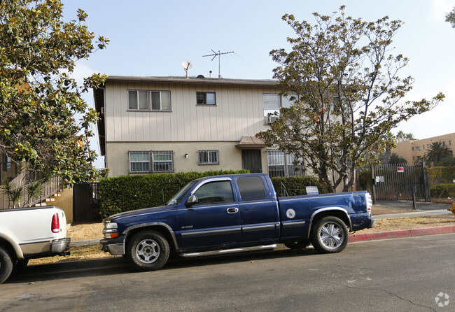 Edificio - Harold Way