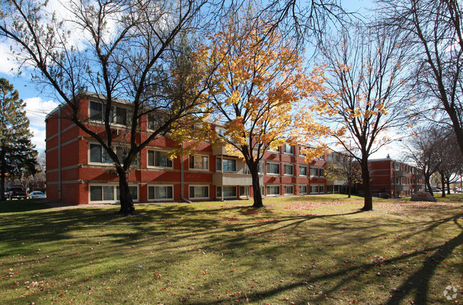 Bossen Park - Bossen Park Apartments