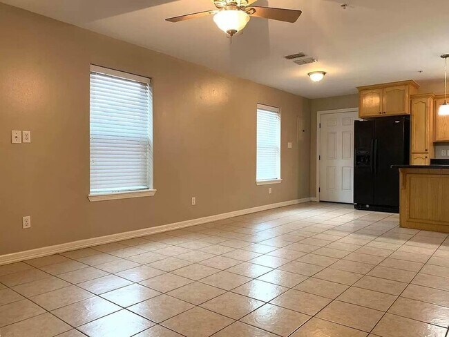 Foto del edificio - 202 S 48th Ln
