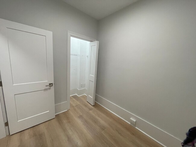 Foto del edificio - Incredible 3 bedroom apartment - Beacon Hill