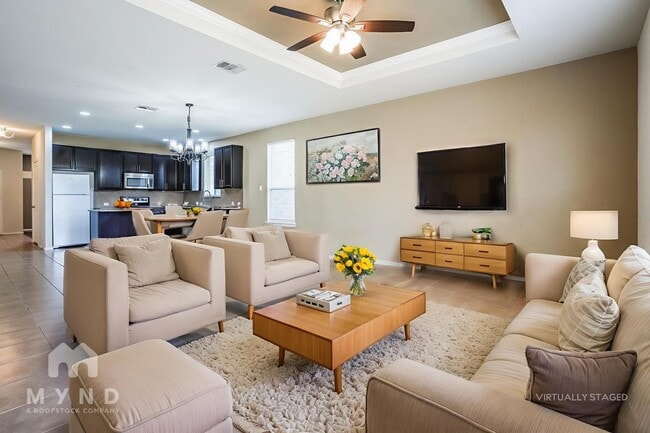 Foto del edificio - 300 Golden Butterfly Dr