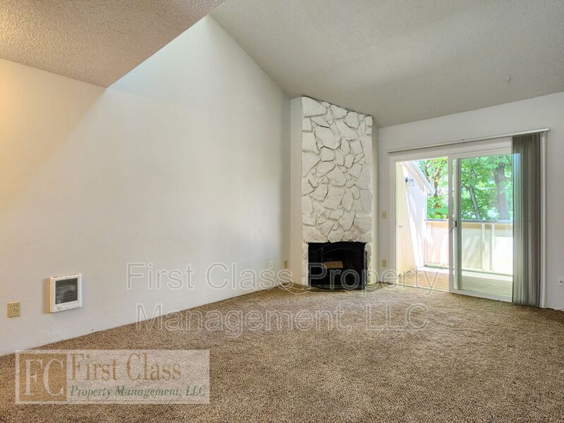 3618 SW Beaverton Hillsdale Hwy Unit 25, Portland, OR 97221 Condo for