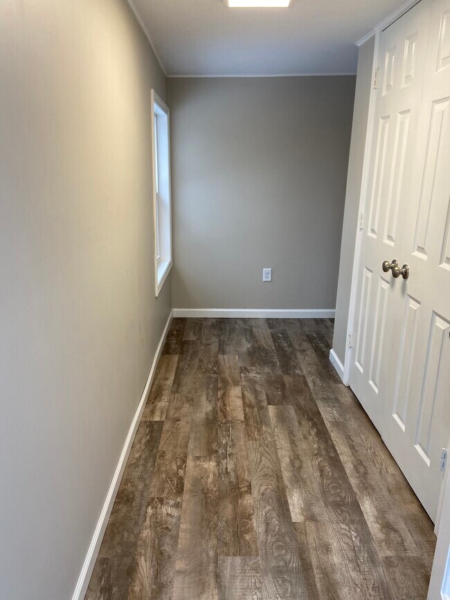 Foto del edificio - 4402 Flint Lake Gtwy