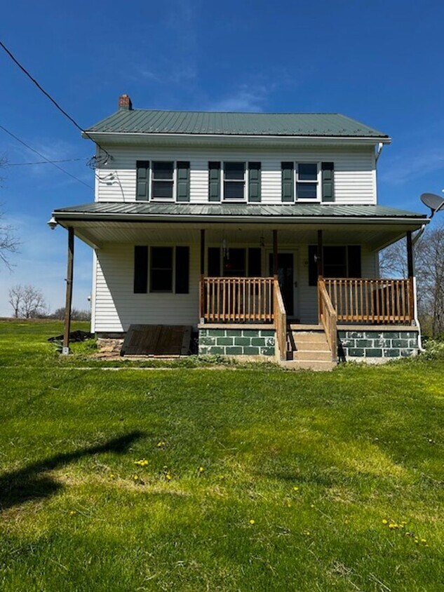 Foto principal - 3 BEDROOMS 2 BATHS COUNTRY HOME