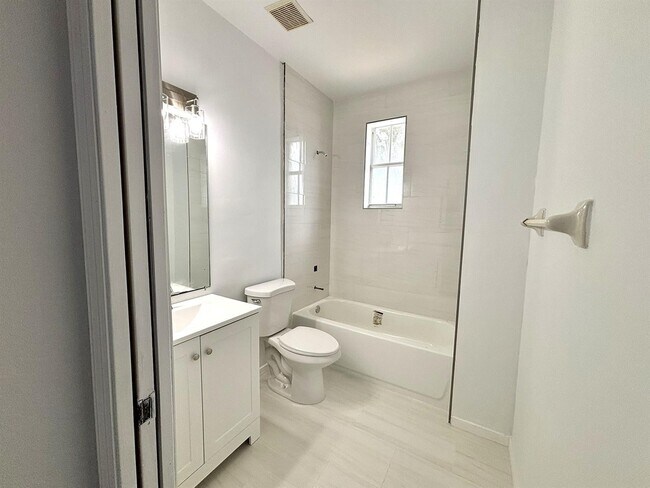 Foto del edificio - 15503 SW 40th St