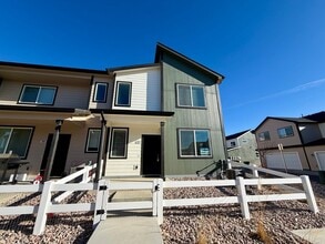 Building Photo - 3913 Stove St