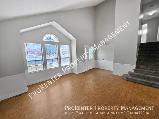 Foto del edificio - 1401 Ash Dr