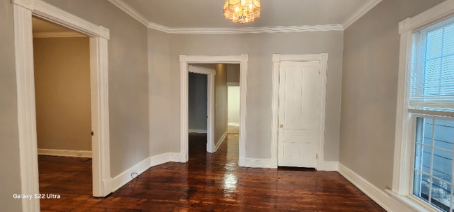 Foto del edificio - 446 Brightwood Ave