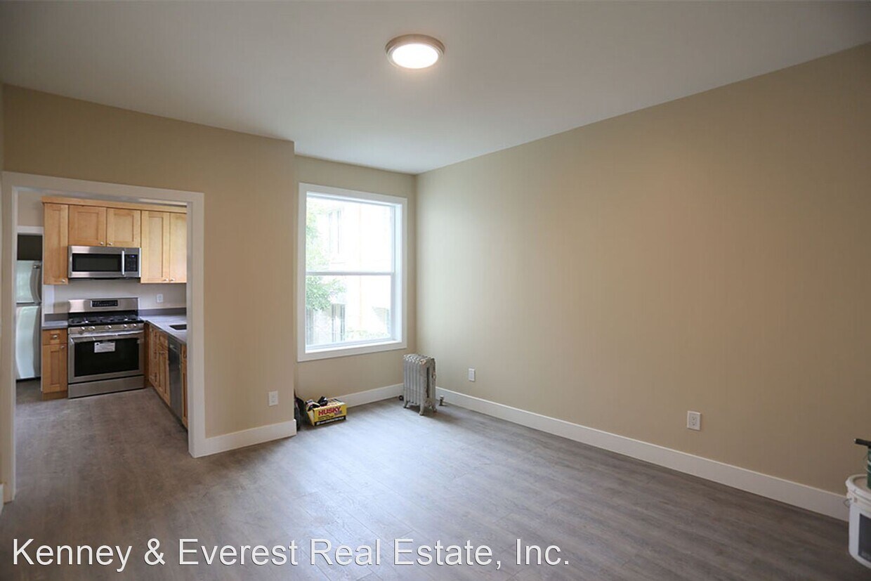 Primary Photo - 2 br, 1 bath House - 2011 Sacramento #3