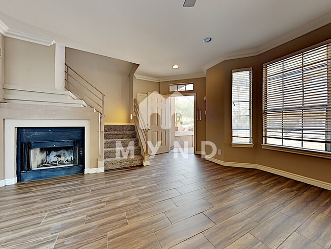 Building Photo - 3939 E Cassia Way 1001