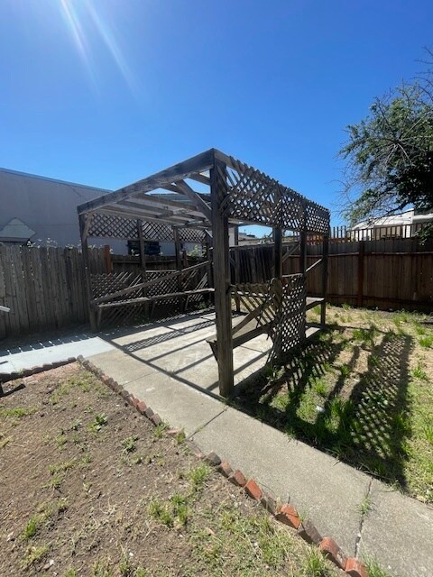 Photo - 1419 84th Ave House