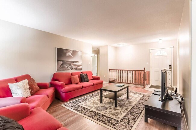 Foto del edificio - Beautiful 3 Bed Ranch Home with Finished Basement