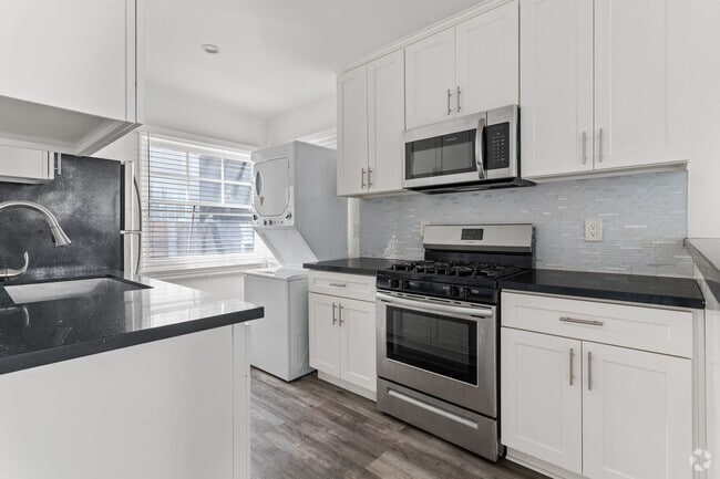 Building Photo - 241 Bonito Ave
