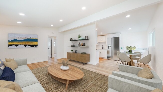 Photo - 3036 Coolidge Avenue, Unit 61 Apartment