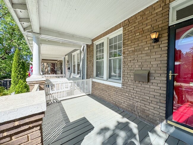 Foto del edificio - 4521 Arkansas Ave NW