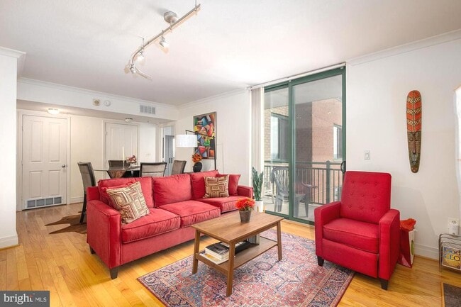 Building Photo - 414 Water St