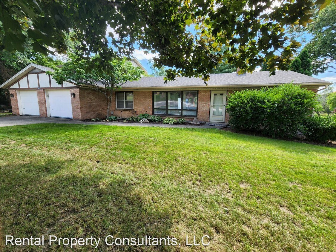 Primary Photo - 4 br, 3 bath House - 4116 Burton St. SE
