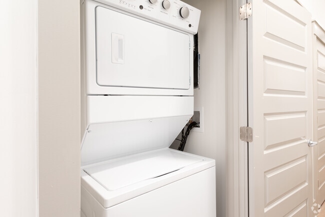 1BR, 1BA - 761 SF - Preserve at Westfields