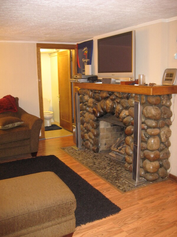 505 E 6th St, Royal Oak, MI 48067 Room for Rent in Royal Oak, MI