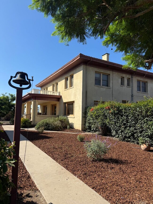 Foto del edificio - Spacious Somis Country Estate – 4+3 4,000 ...