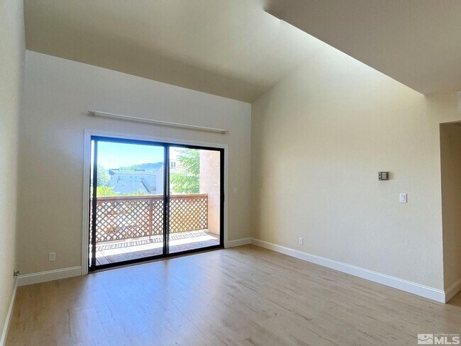 Foto del edificio - 2750 Plumas St
